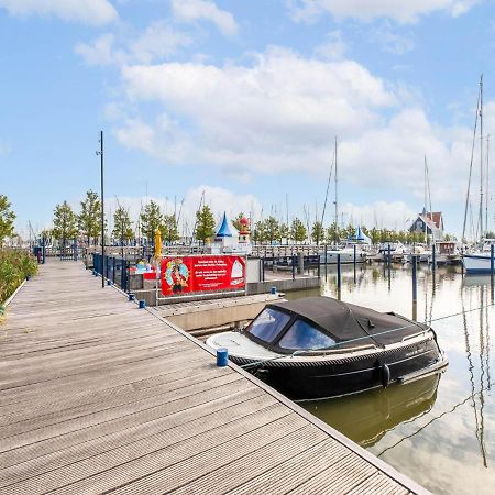 Comfortable Houseboat In Volendam Marina Hotel Buitenkant foto