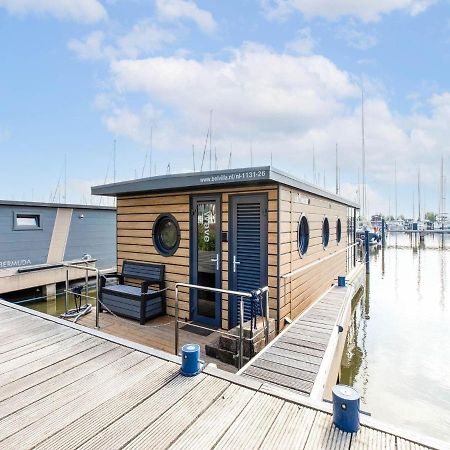 Comfortable Houseboat In Volendam Marina Hotel Buitenkant foto