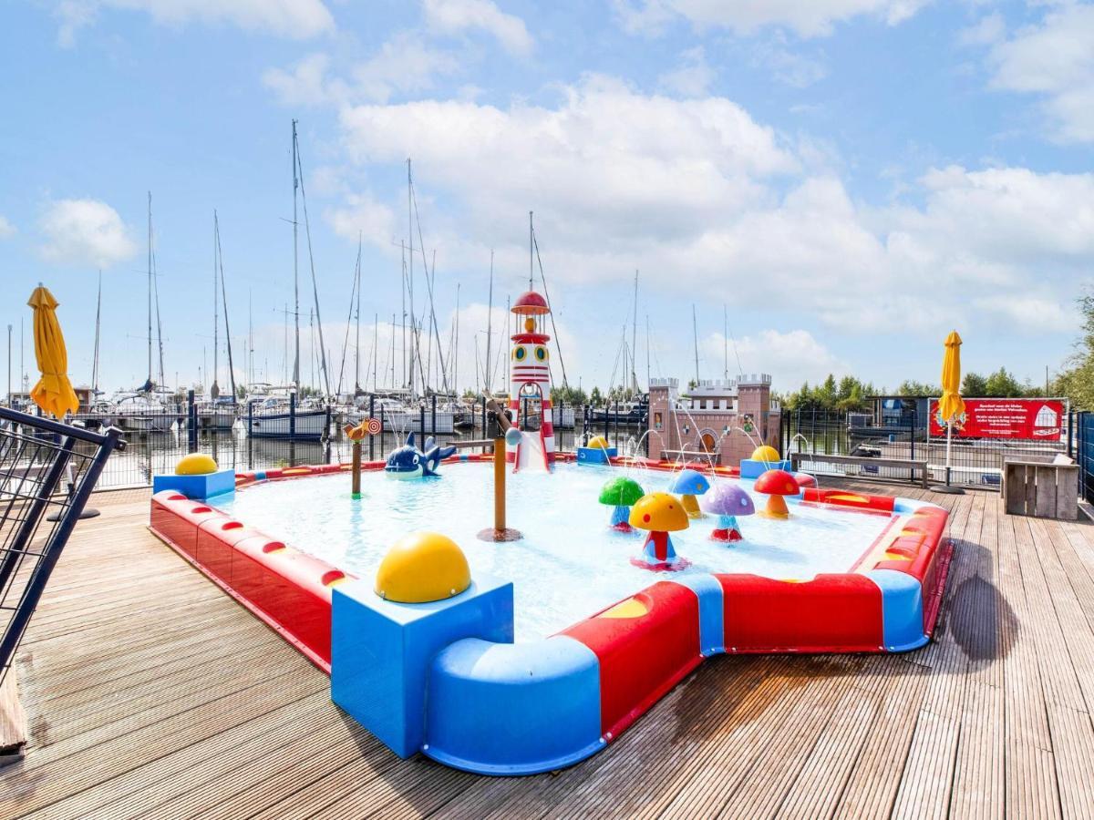 Comfortable Houseboat In Volendam Marina Hotel Buitenkant foto